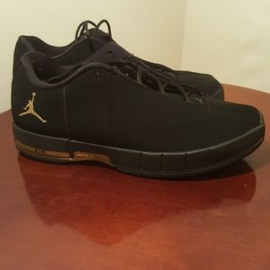 Jordan TE 2 Low 'Black Gold'